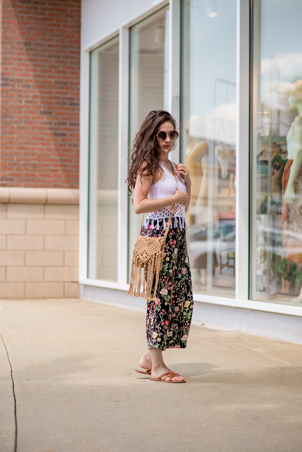 boho style, ootd, outfit of the day, style blogger, atlanta bloggers, atlanta style bloggers, atlanta influencers, loft, floral pants, palazzo pants, blogging, rewardstyle, palazzo pants, fringe top, crochet fringe bag, Erica Valentin, boho style