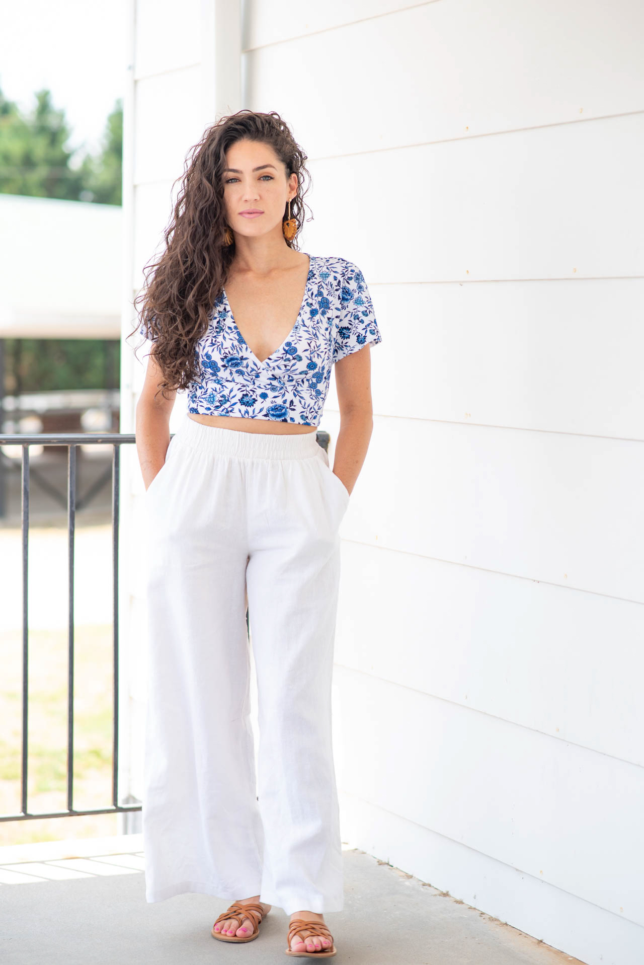 crop top, open back crop top, atlanta blogger, style blogger, live style travel, erica valentin blog, atlanta bloggers, fashion bloggers, floral crop top, summer outfit ideas, boho style, 