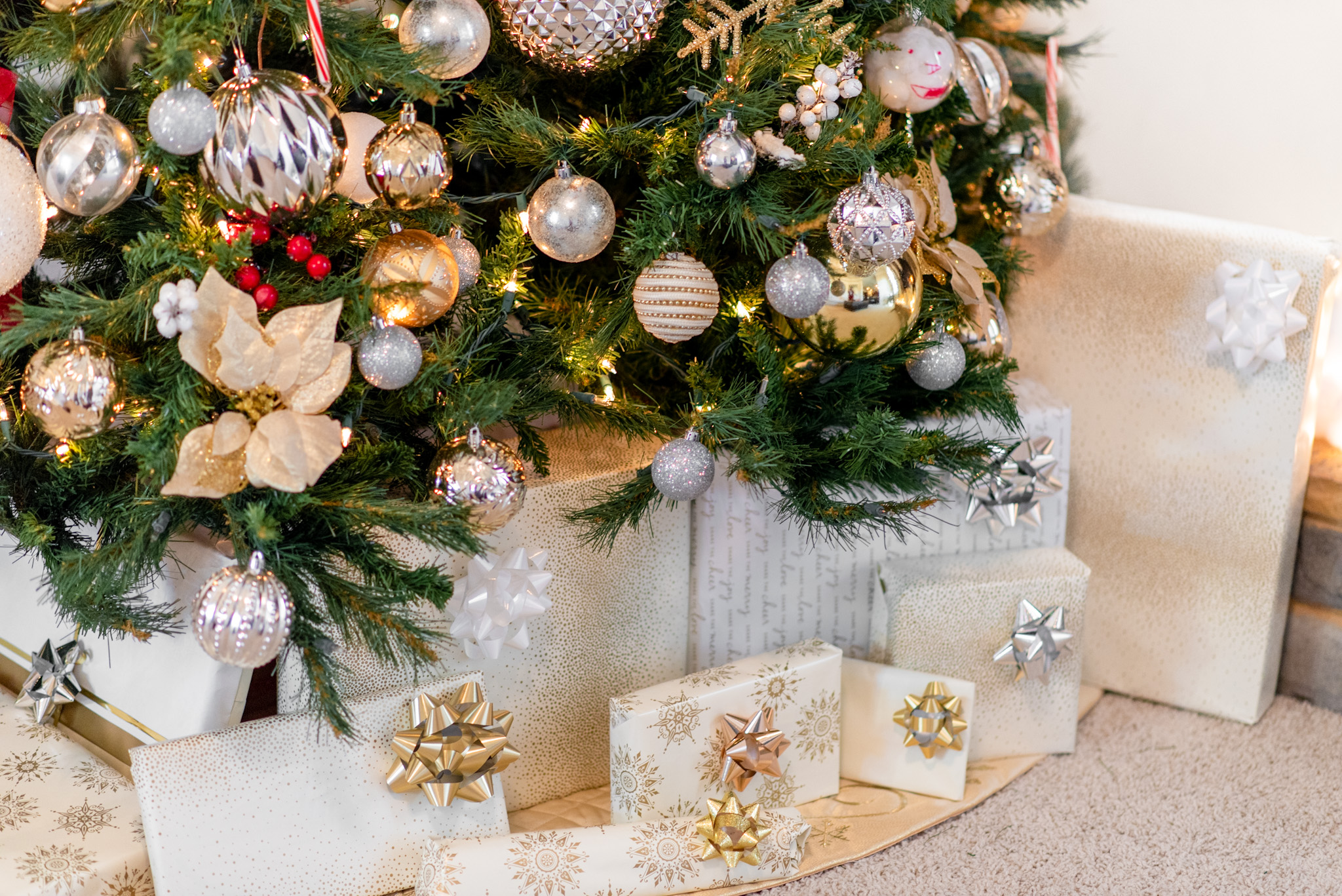 Christmas Decor, traditional christmas tree, red gold and silver tree christmas theme