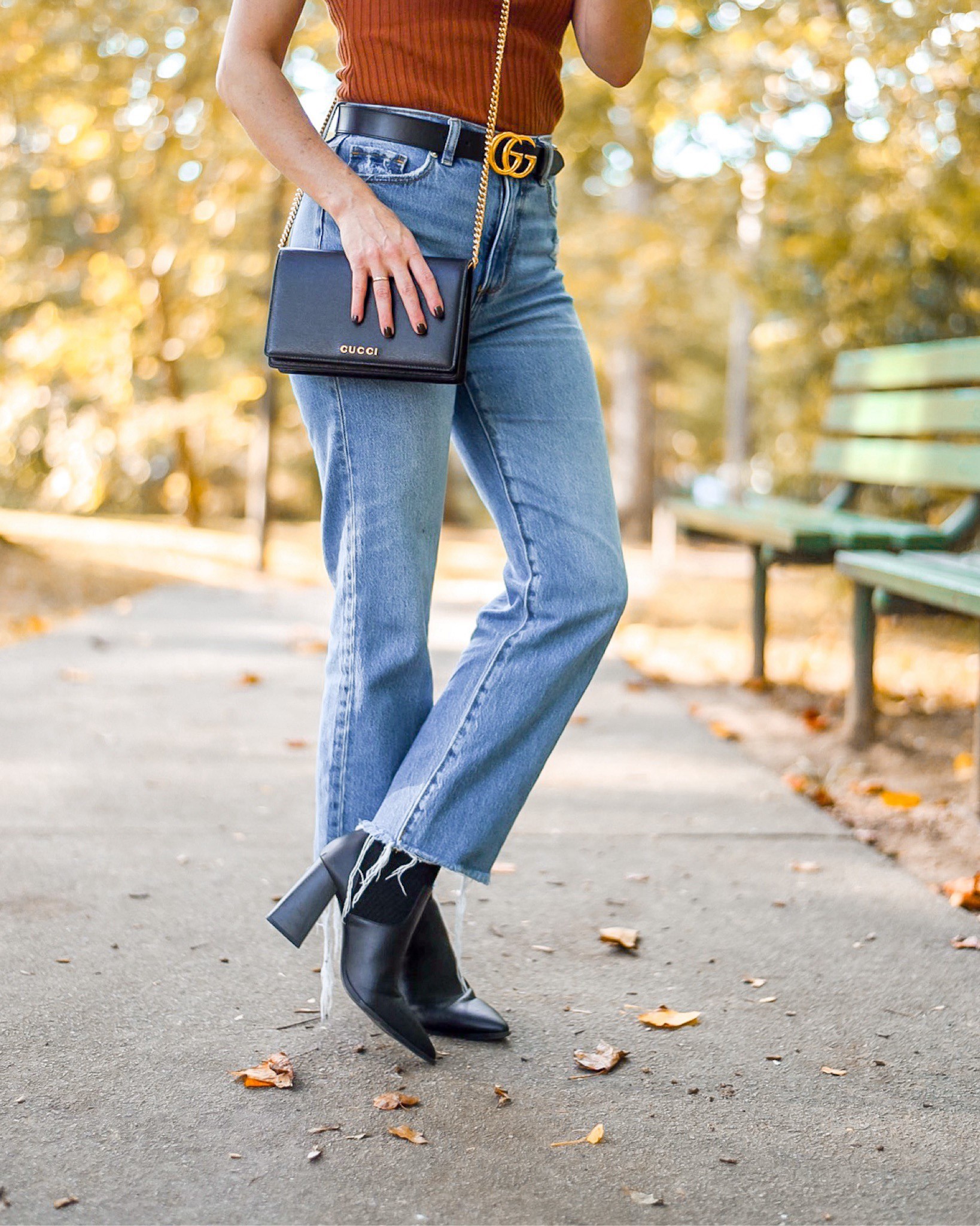 streetstyle, how to style straight leg jeans, causal fall style, over 40 style, over 40 outfit ideas, 2024 fall otufits